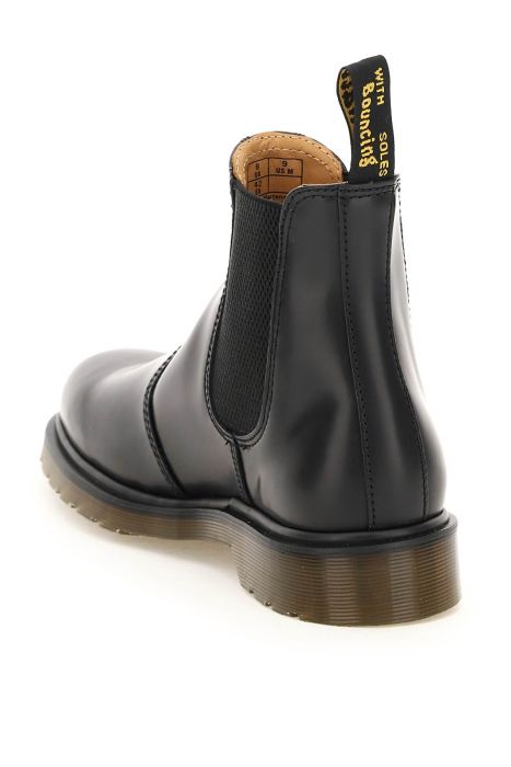 dr.martens smooth leather 2976 chelsea boots
