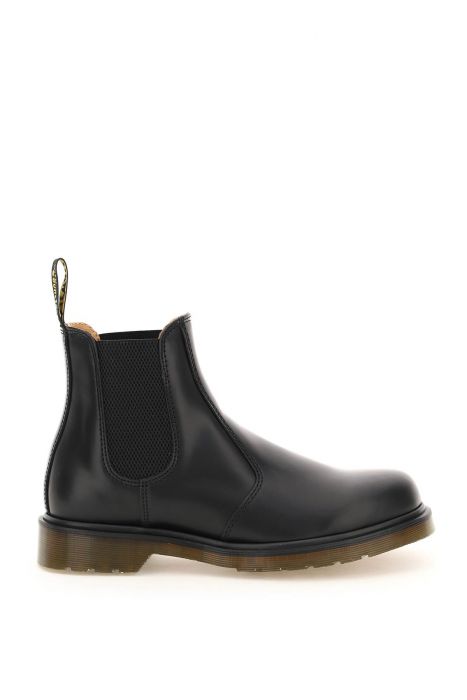 dr.martens smooth leather 2976 chelsea boots