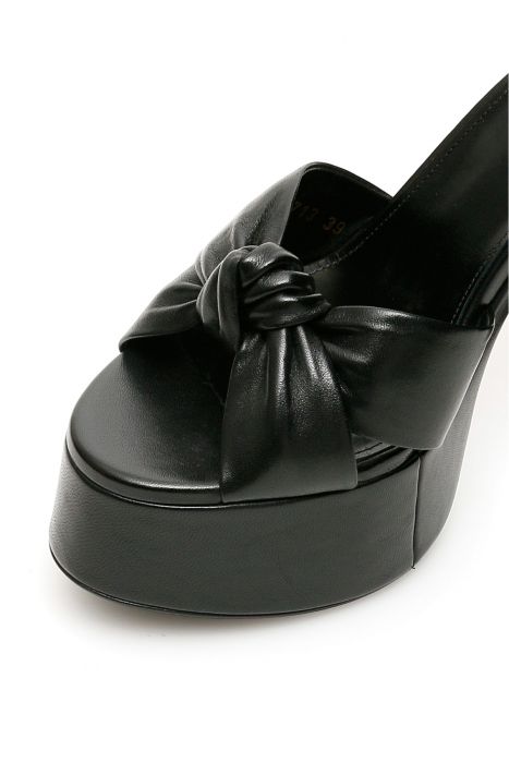 bra395 bianca sandals