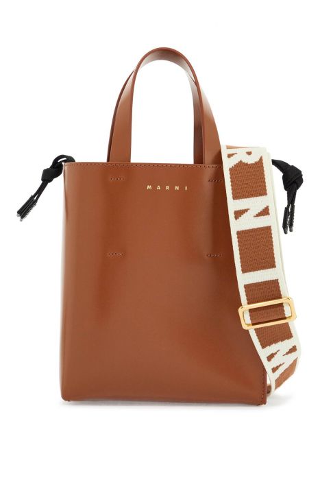 marni borsa shopping in pelle di vitello marrone design minimalista con tracolla